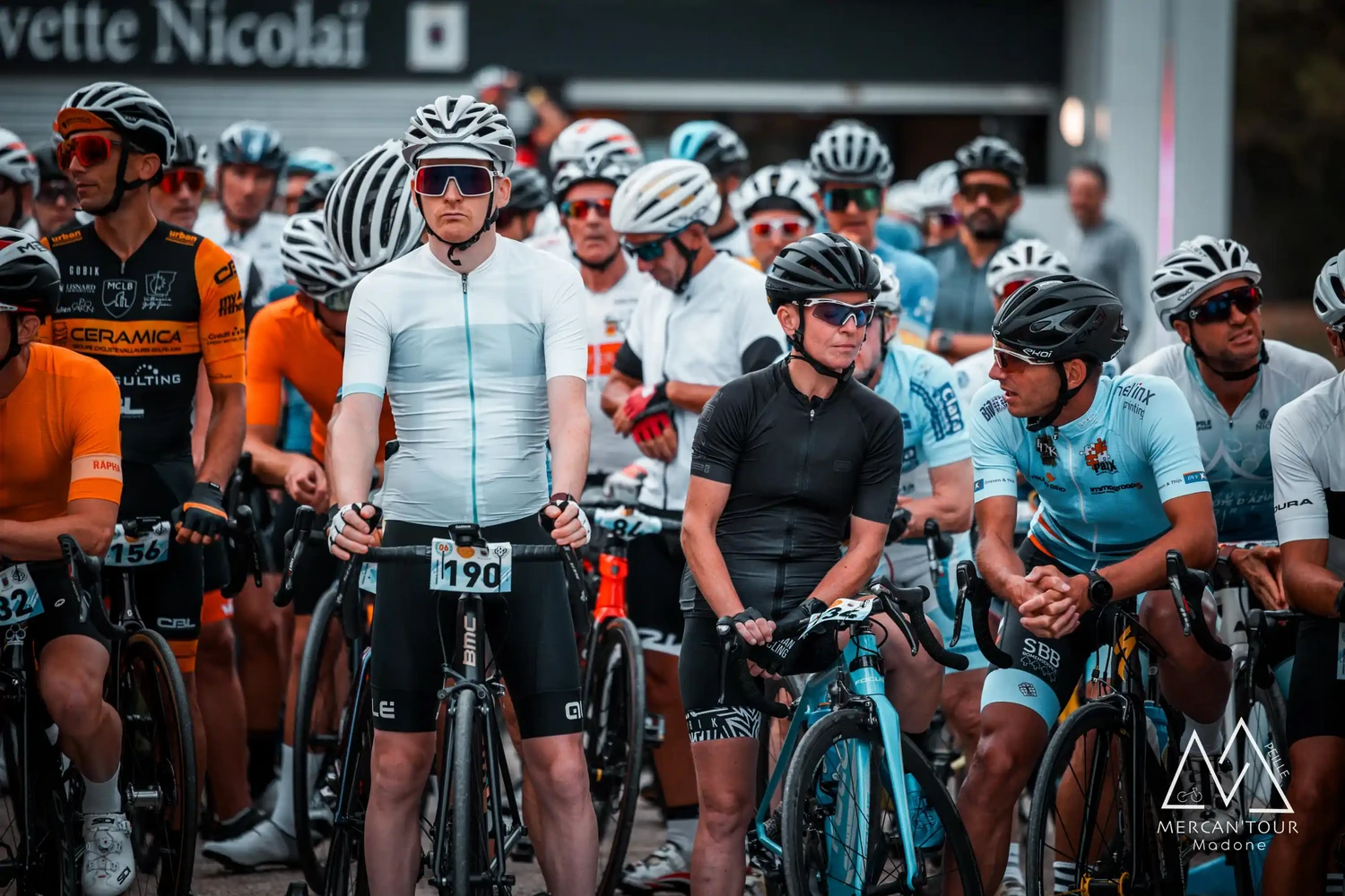 2023-09-17-08-25-52-87-eric-barnabe-photographie-r6-n40